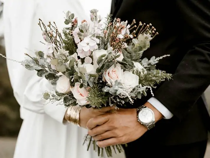 一方转移夫妻共同财产如何取证？